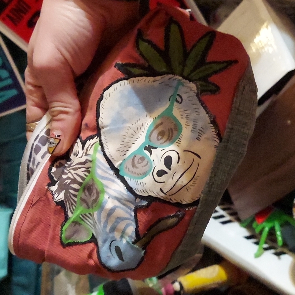 Hand crafted stoner pouch - Picture 2 of 4